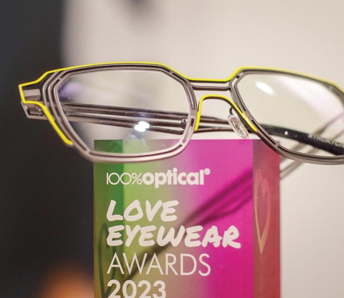 PARIS Light by STRUKTUR Eyewear Wins Mens Frame Of The Year