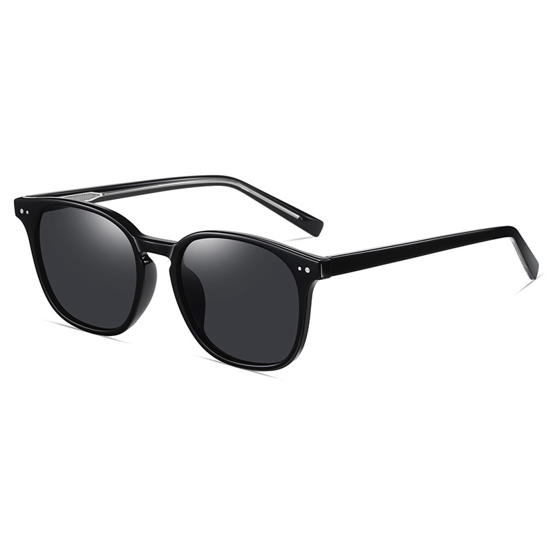 Fashionable bright black and gray polarized TR90 sheet pin outdoor travel anti-UV street photography sunglasses